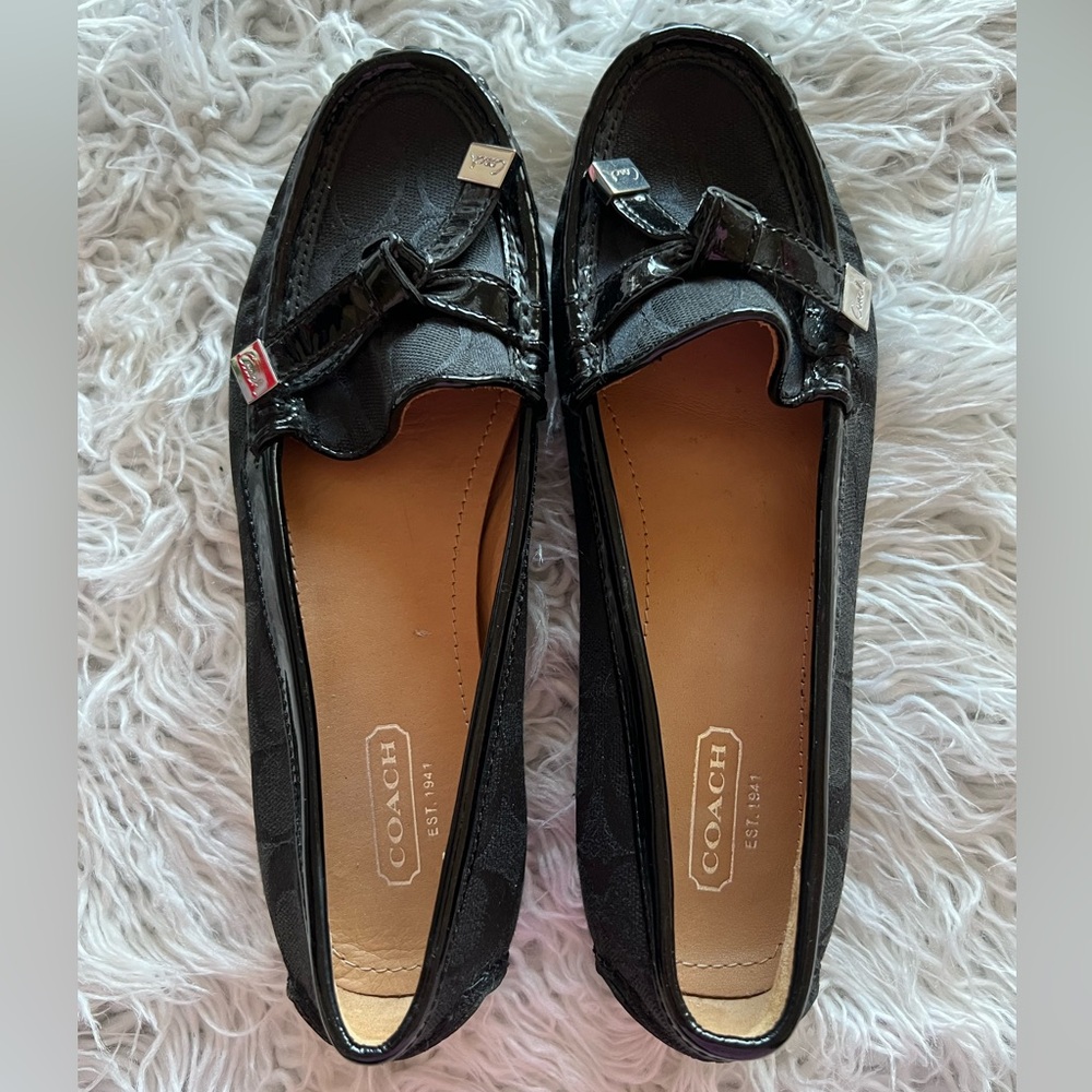 NWOT/B Coach Black Leather Flats with Strap